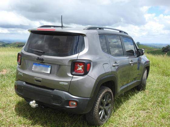 JEEP RENEGADE 2.0 16V TURBO DIESEL LONGITUDE 4P 4X4 AUTOMÁTICO